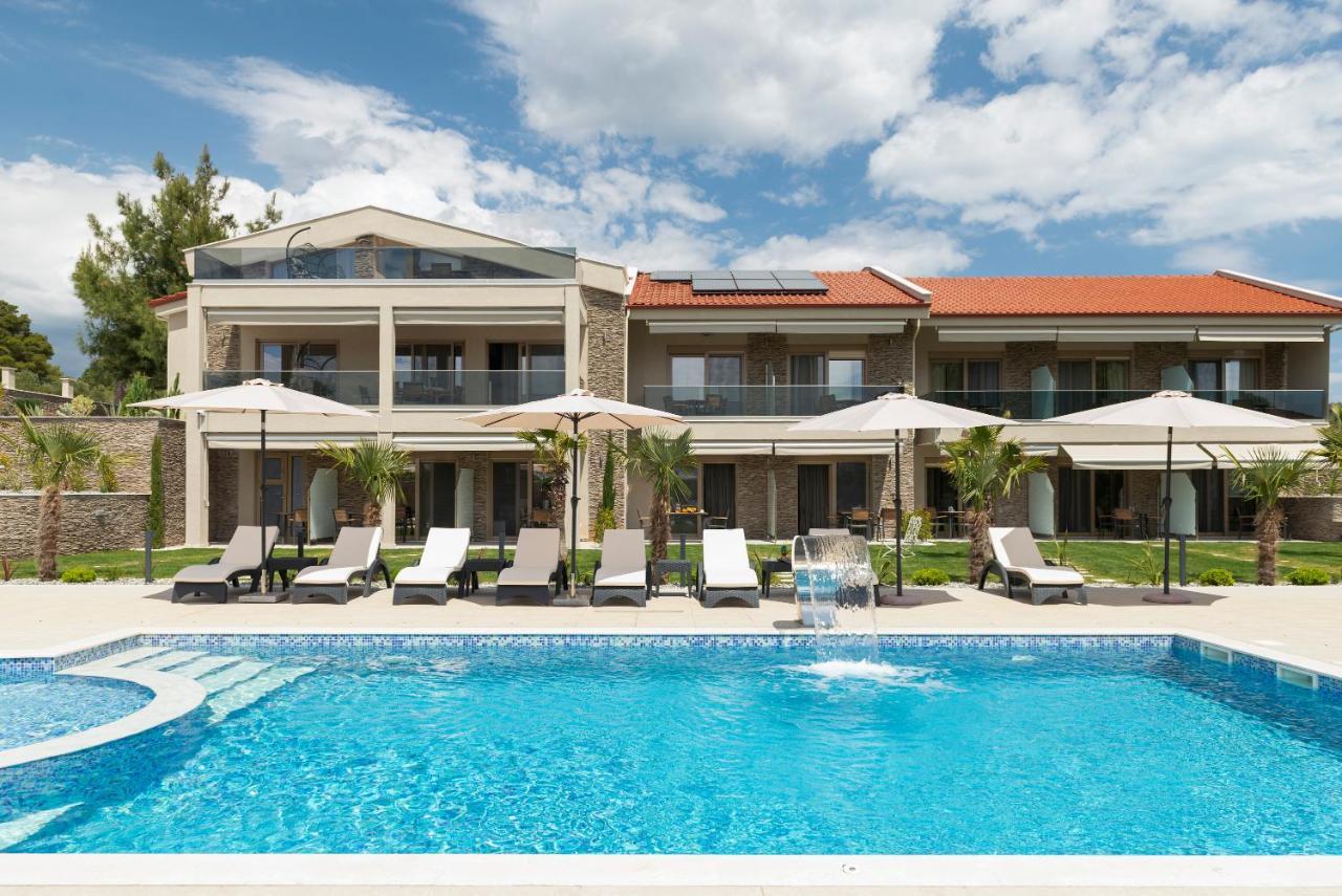 Villa Sara Nikiti  Ngoại thất bức ảnh