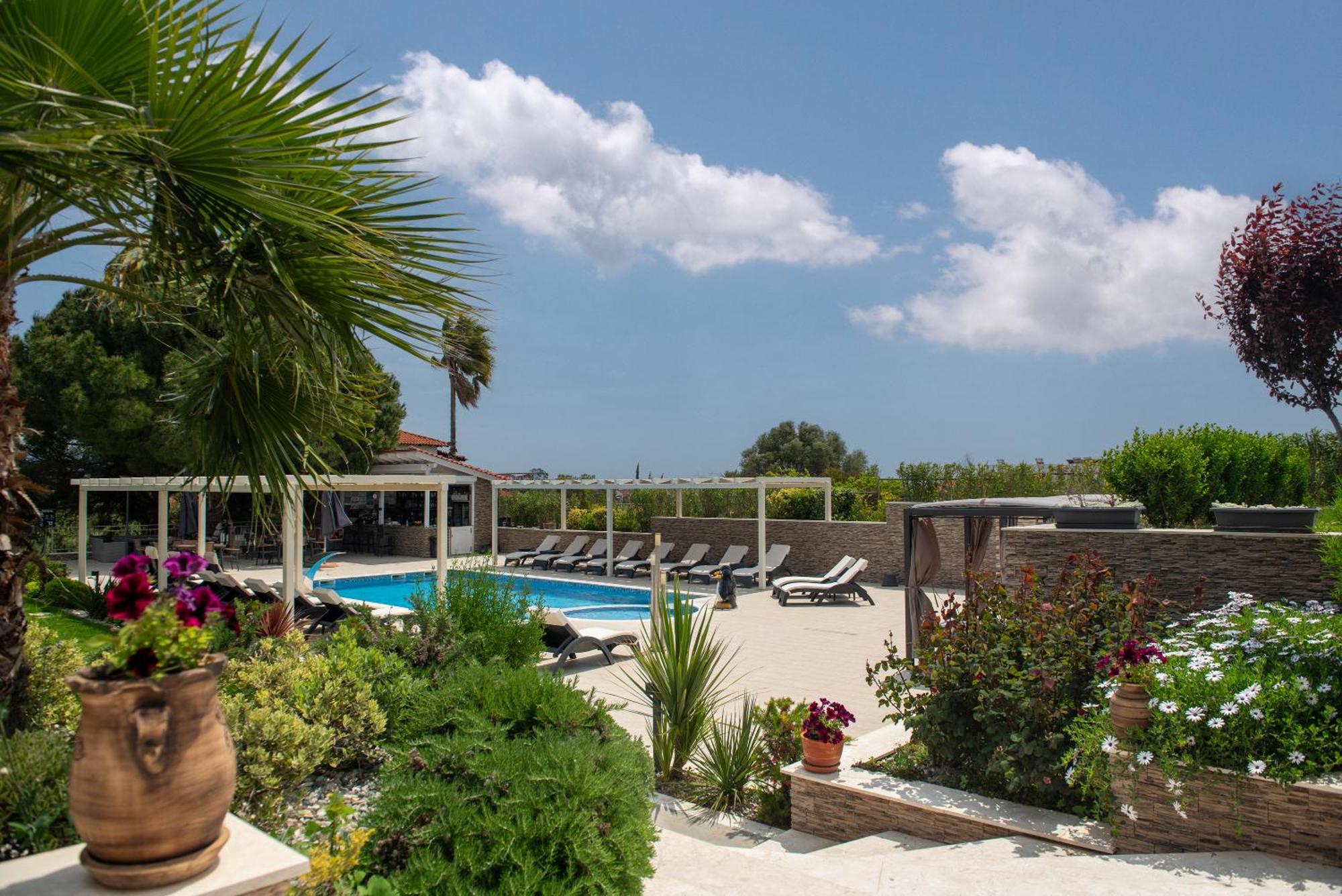 Villa Sara Nikiti  Ngoại thất bức ảnh
