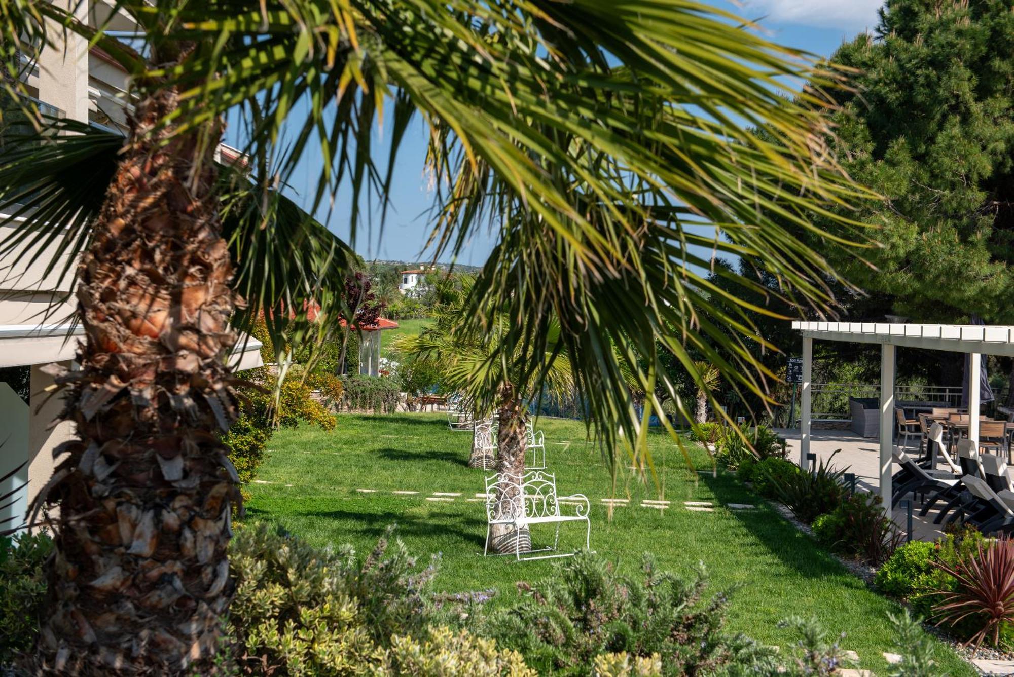 Villa Sara Nikiti  Ngoại thất bức ảnh